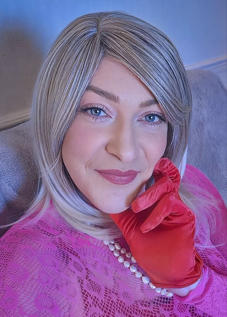 © Cataleen Glasgow TV Escort (19th Oct 2026)