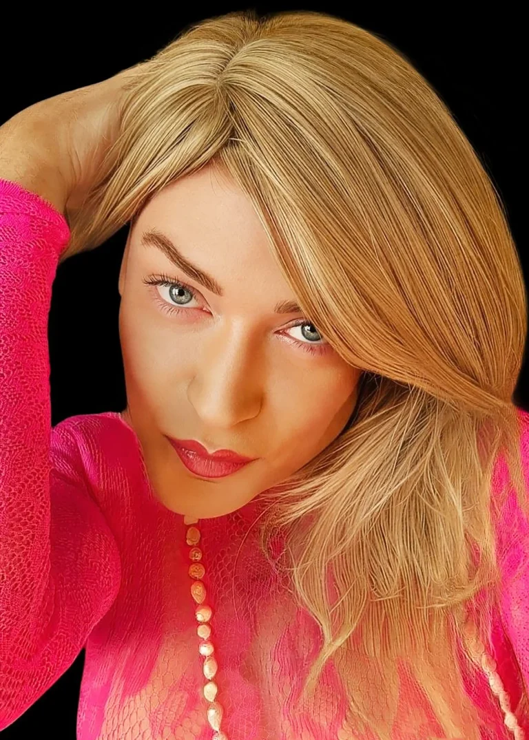 © Cataleen Glasgow TV Escort (28th Apr 2026)
